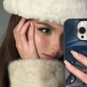 Meet your Posher, Manna